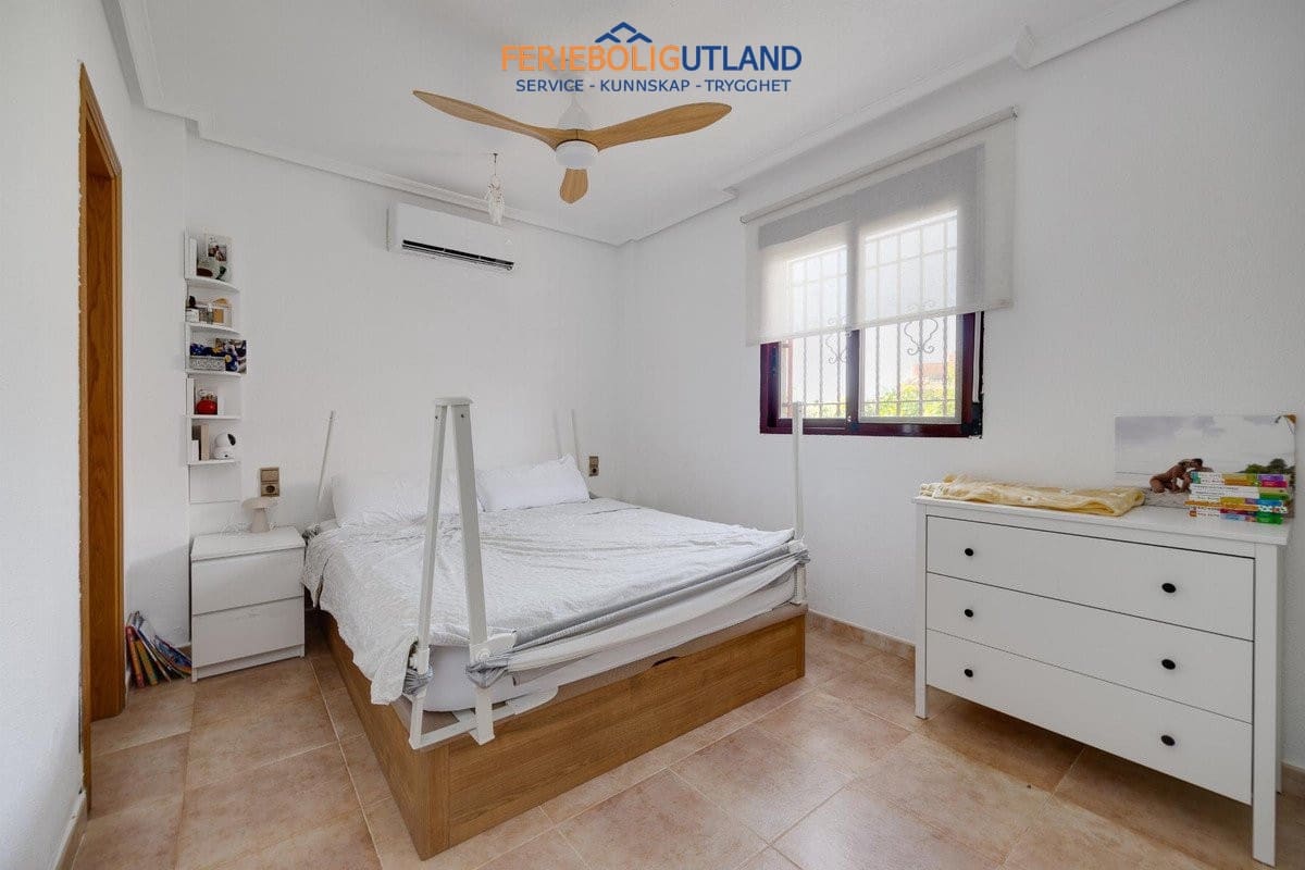 3 camera da letto Casa in vendita in La Marina con piscina garage - 399.000 € (Rif: 10029592)