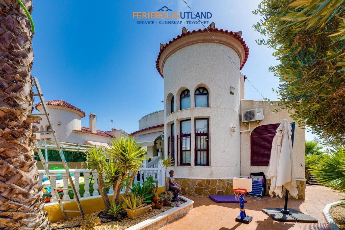 3 camera da letto Casa in vendita in La Marina con piscina garage - 399.000 € (Rif: 10029592)