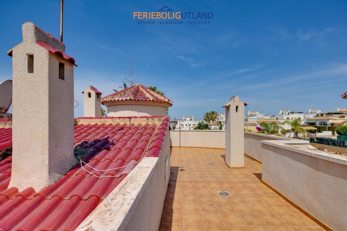 3 camera da letto Casa in vendita in La Marina con piscina garage - 399.000 € (Rif: 10029592)