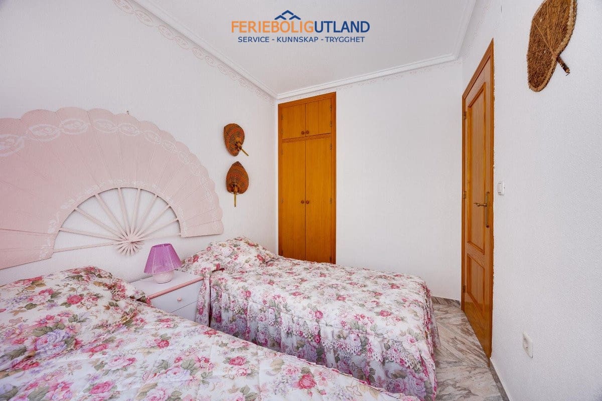 2 makuuhuone Huoneisto myytävänä paikassa Torrevieja mukana uima-altaan - 219 500 € (Ref: 10029594)