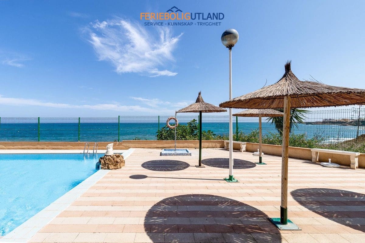 2 makuuhuone Huoneisto myytävänä paikassa Torrevieja mukana uima-altaan - 219 500 € (Ref: 10029594)