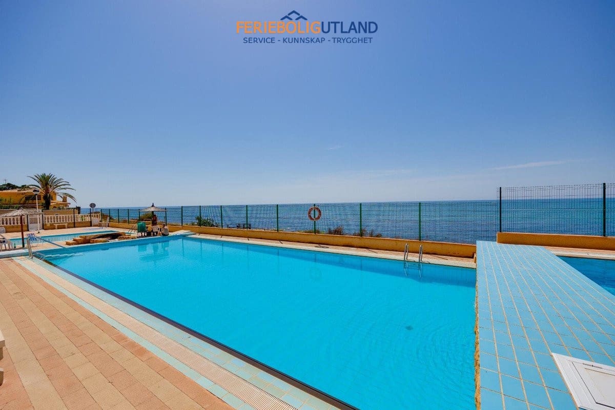 2 makuuhuone Huoneisto myytävänä paikassa Torrevieja mukana uima-altaan - 219 500 € (Ref: 10029594)