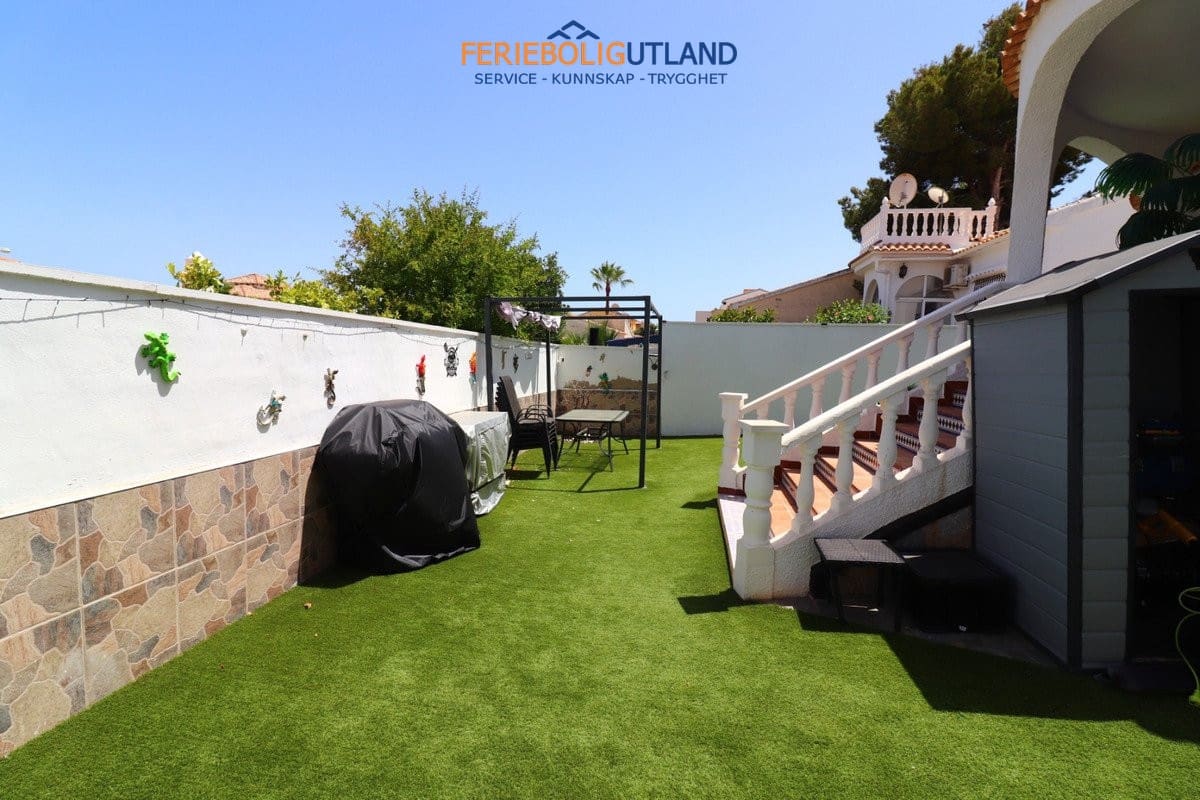 2 soverom Villa til salgs i Villamartin - € 259 950 (Ref: 10029595)