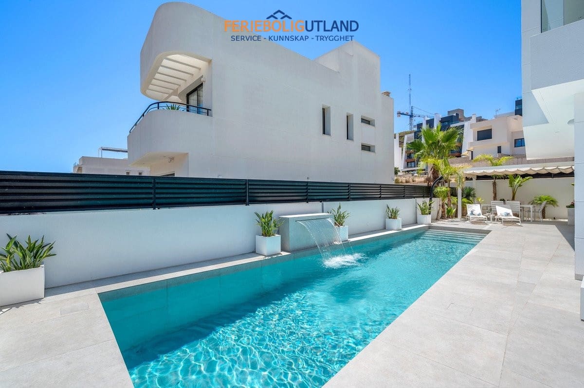 4 slaapkamer Villa te koop in Guardamar del Segura met zwembad garage - € 1.250.000 (Ref: 10029599)