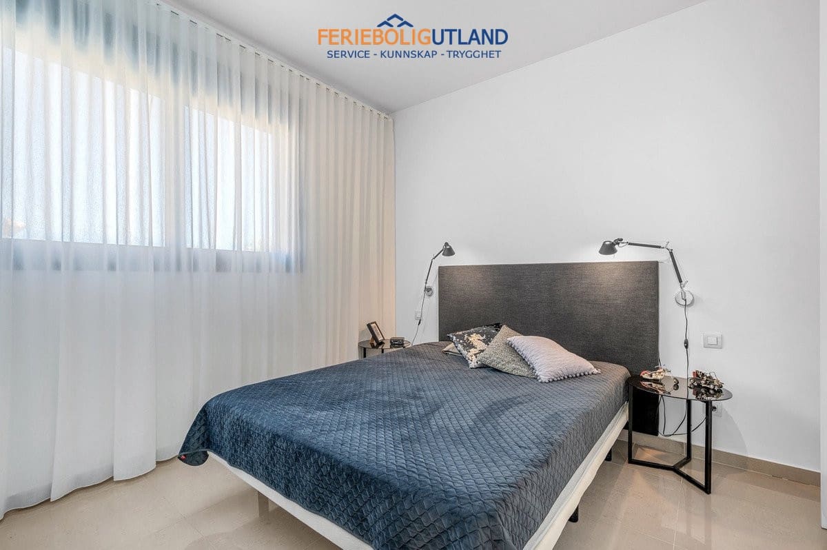 4 slaapkamer Villa te koop in Guardamar del Segura met zwembad garage - € 1.250.000 (Ref: 10029599)