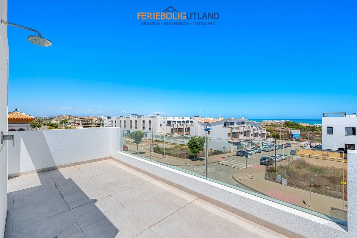4 slaapkamer Villa te koop in Guardamar del Segura met zwembad garage - € 1.250.000 (Ref: 10029599)
