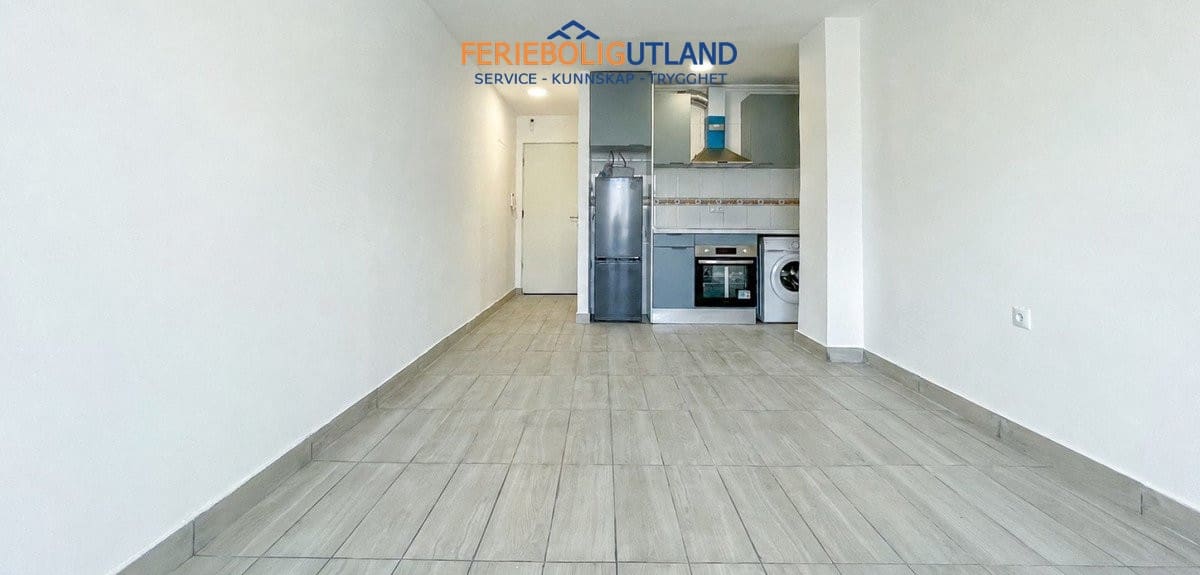 Apartamento de 2 habitaciones en Torrevieja en venta - 140.000 € (Ref: 10029684)