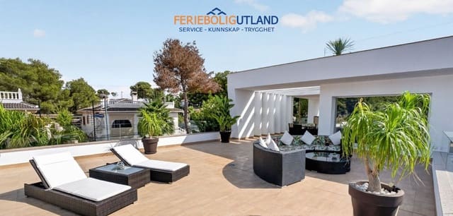 4 sovrum Villa till salu i Pinar de Campoverde, Pilar de la Horadada med pool garage - 1 475 000 € (Ref: 10029685)