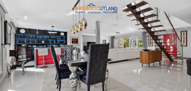 4 sovrum Villa till salu i Pinar de Campoverde, Pilar de la Horadada med pool garage - 1 475 000 € (Ref: 10029685)