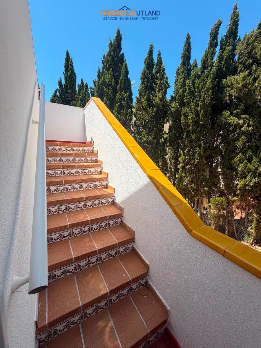 3 bedroom Villa for sale in Villamartin with pool garage - € 529,995 (Ref: 10029686)