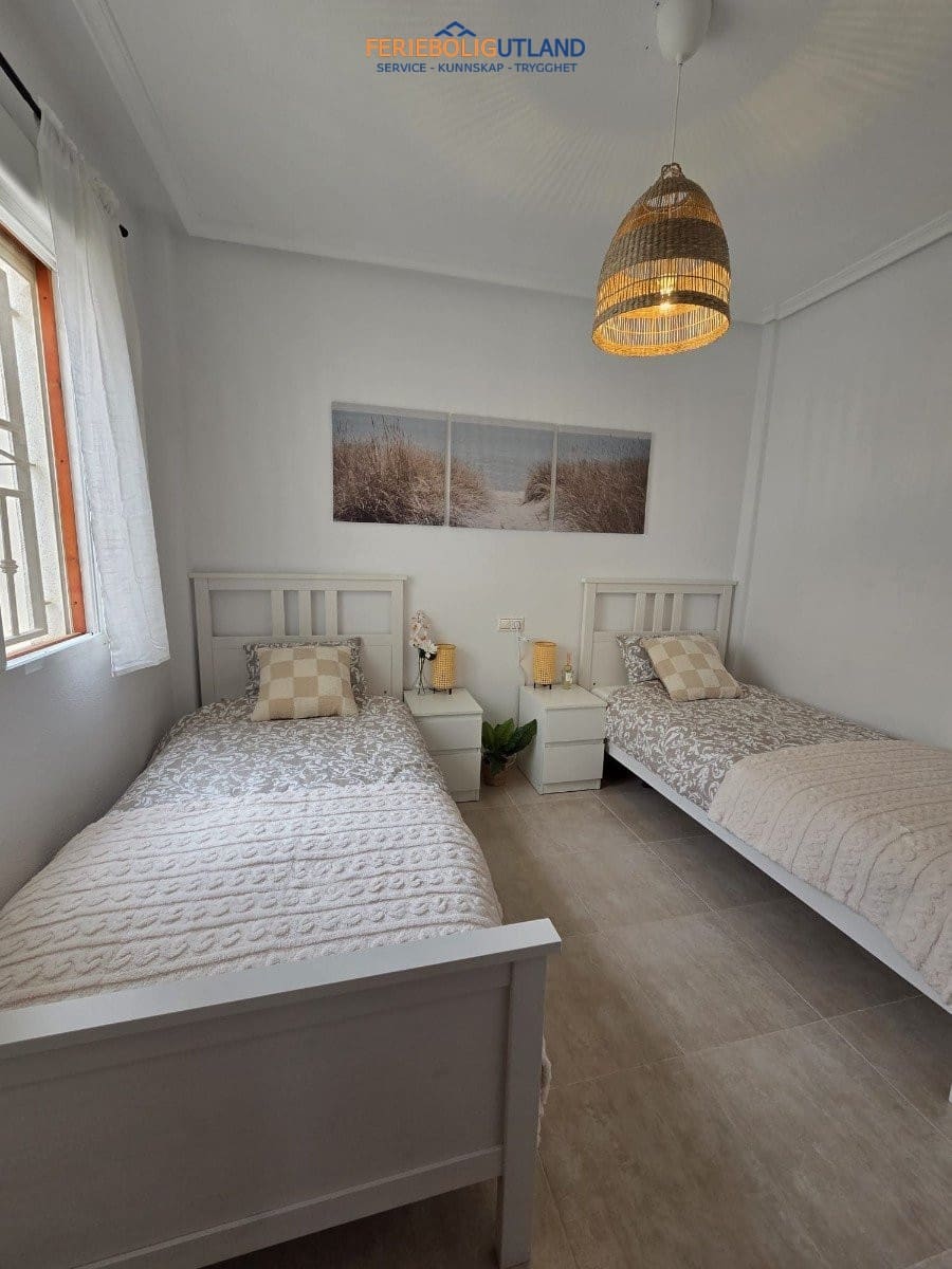 2 soveværelse Penthouse til salg i Los Balcones med swimmingpool - € 174.000 (Ref: 10029738)