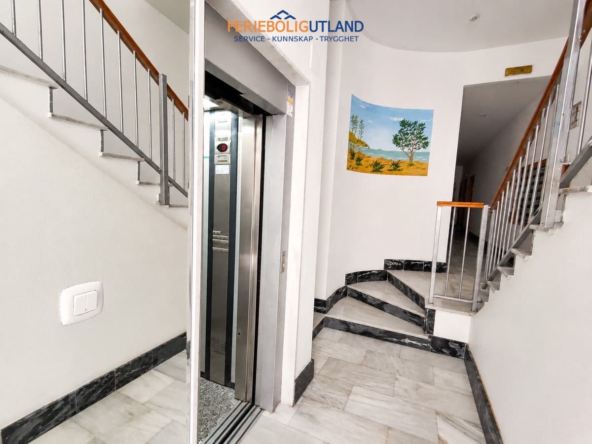 2 soverom Leilighet til salgs i Guardamar del Segura med garasje - € 200 000 (Ref: 10029739)
