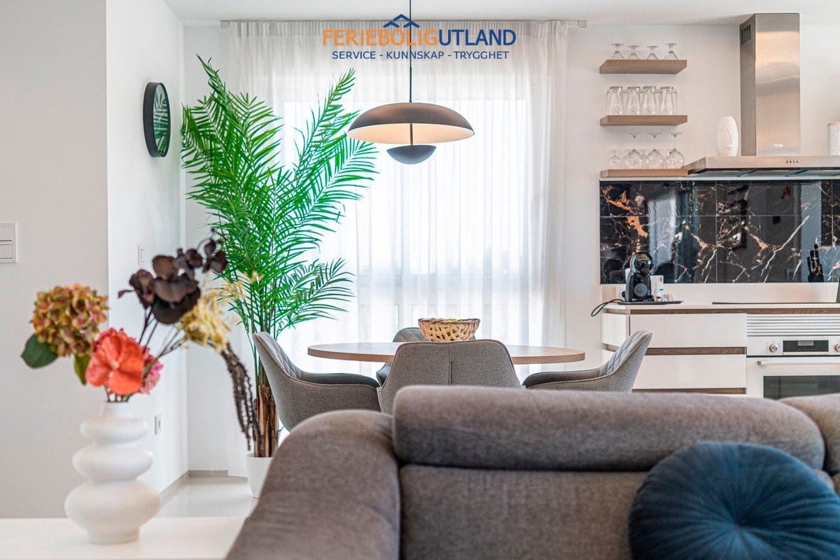 2 makuuhuone Kattohuoneisto myytävänä paikassa Ciudad Quesada mukana uima-altaan 
autotalli - 329 900 € (Ref: 10029740)