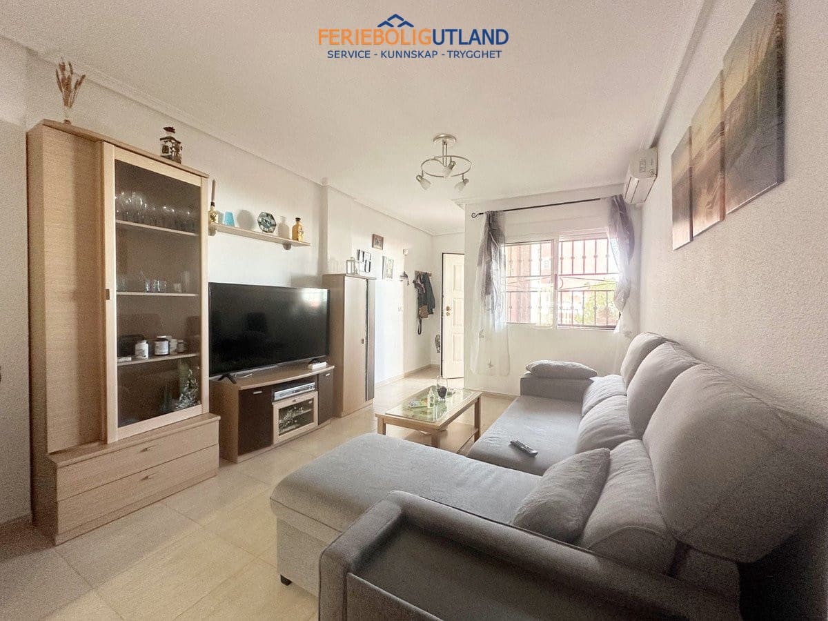 2 bedroom Bungalow for sale in Torrevieja with pool garage - € 162,500 (Ref: 10029741)