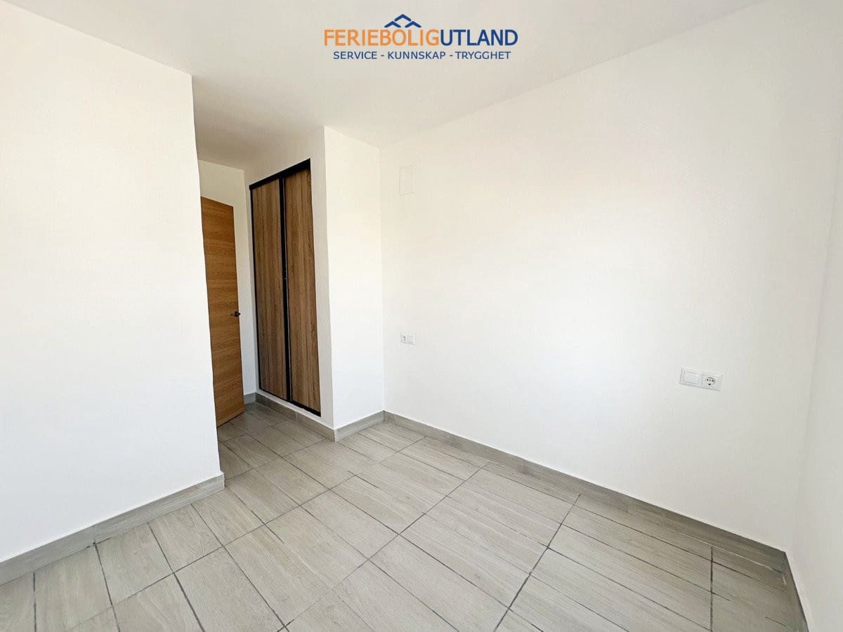 2 soverom Leilighet til salgs i Torrevieja - € 149 900 (Ref: 10029743)