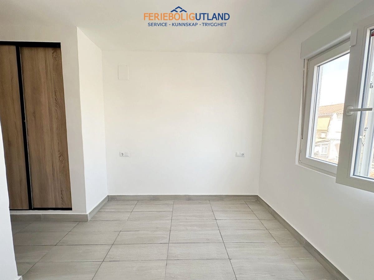 2 soverom Leilighet til salgs i Torrevieja - € 149 900 (Ref: 10029743)