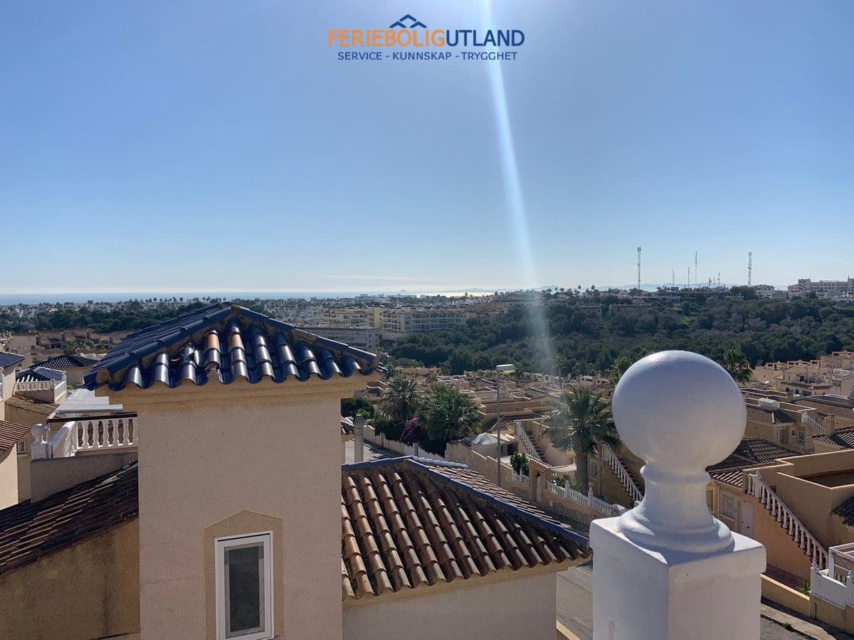 3 sypialnia Willa na sprzedaż w Villamartin - 299 950 € (Ref: 10029744)