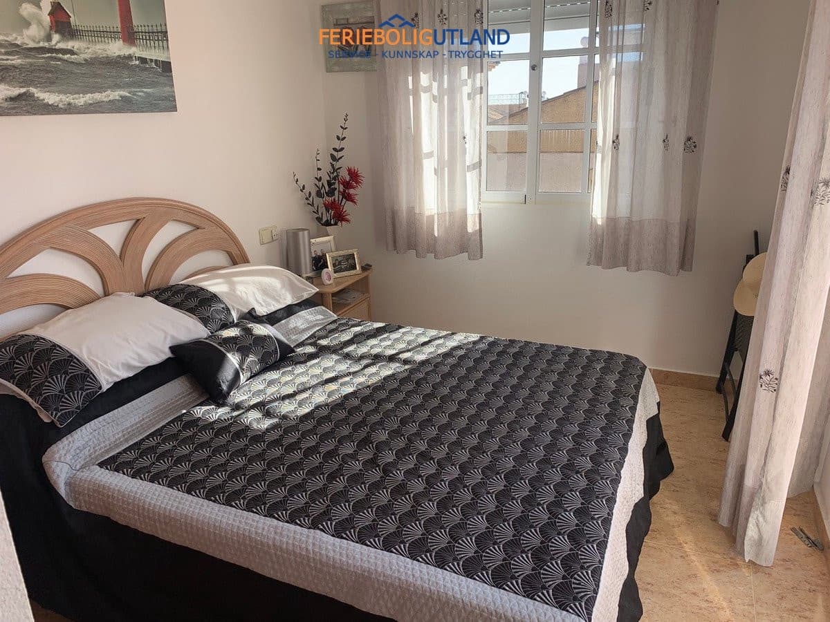 3 sypialnia Willa na sprzedaż w Villamartin - 299 950 € (Ref: 10029744)