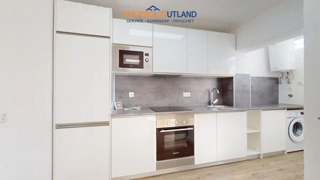 2 soveværelse Lejlighed til salg i Villamartin, Orihuela - € 199.000 (Ref: 10029745)