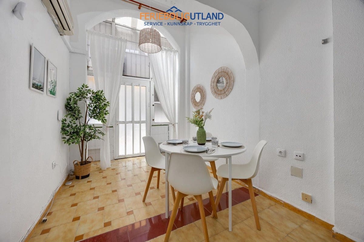 1 soverom Leilighet til salgs i Torrevieja med svømmebasseng - € 132 969 (Ref: 10029746)