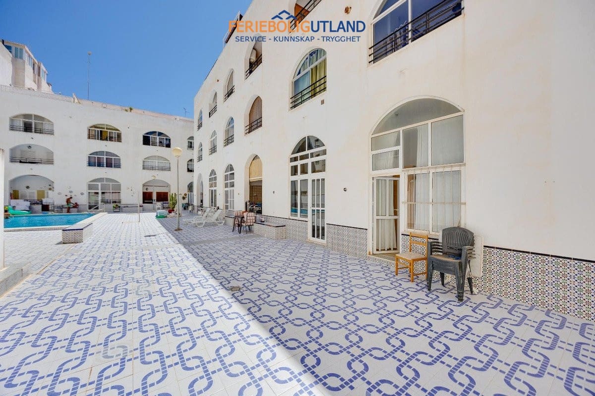 1 soverom Leilighet til salgs i Torrevieja med svømmebasseng - € 132 969 (Ref: 10029746)