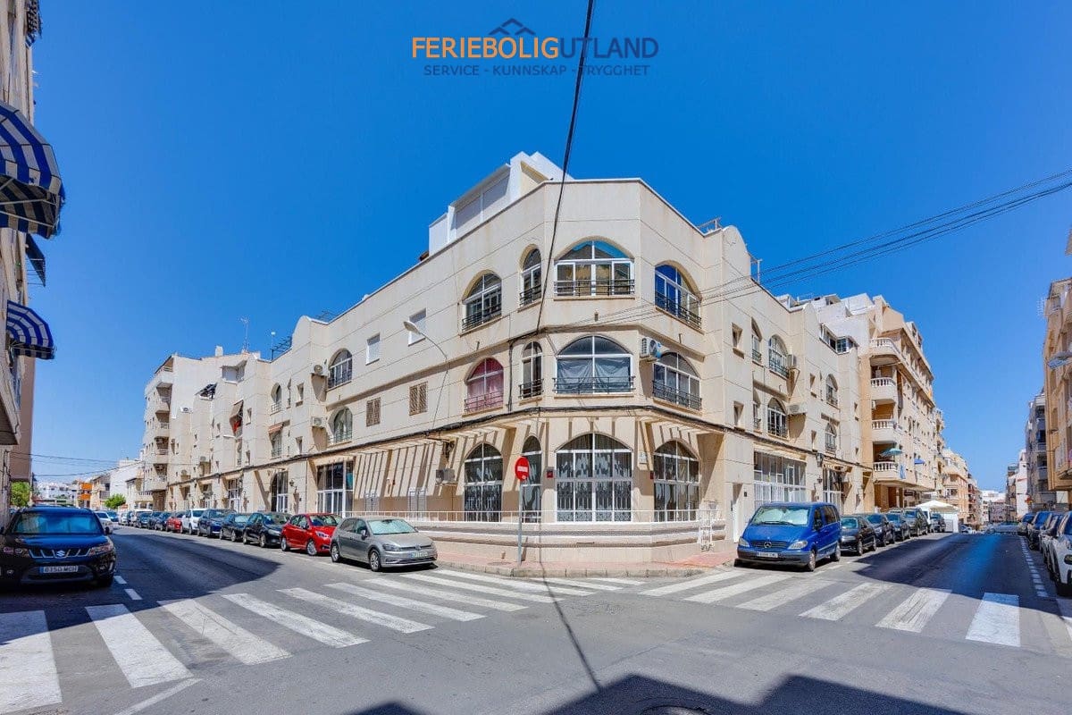 1 soverom Leilighet til salgs i Torrevieja med svømmebasseng - € 132 969 (Ref: 10029746)