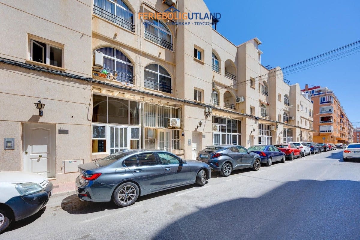 1 soverom Leilighet til salgs i Torrevieja med svømmebasseng - € 132 969 (Ref: 10029746)
