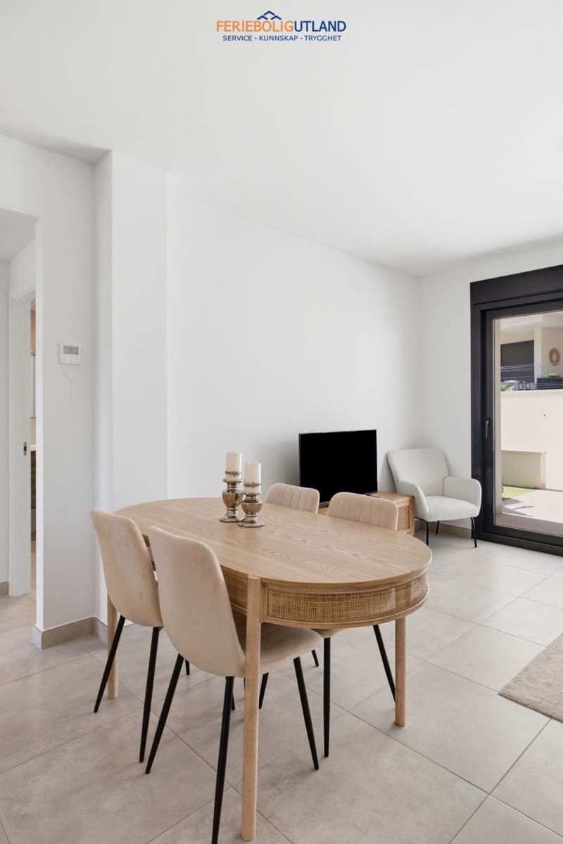 2 soverom Leilighet til salgs i Villamartin med svømmebasseng garasje - € 299 000 (Ref: 10029748)