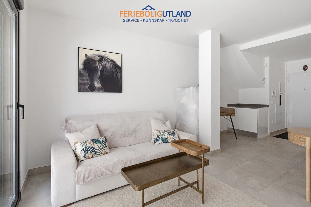 2 soverom Leilighet til salgs i Villamartin med svømmebasseng garasje - € 299 000 (Ref: 10029748)