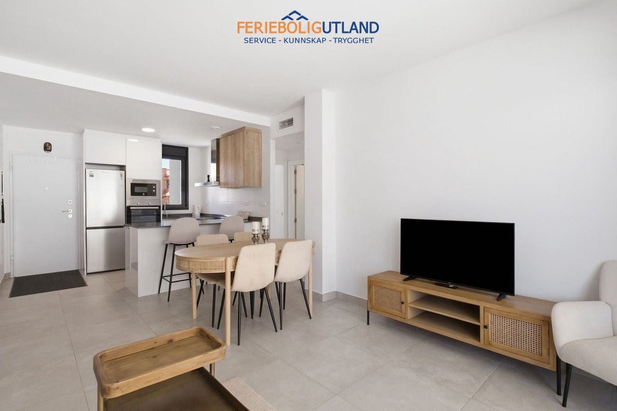 2 soverom Leilighet til salgs i Villamartin med svømmebasseng garasje - € 299 000 (Ref: 10029748)