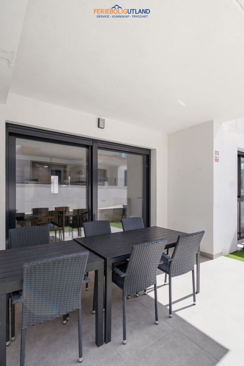 2 soverom Leilighet til salgs i Villamartin med svømmebasseng garasje - € 299 000 (Ref: 10029748)