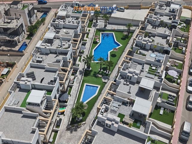 2 soverom Leilighet til salgs i Villamartin, Orihuela med svømmebasseng garasje - € 299 000 (Ref: 10029748)