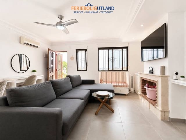 2 soveværelse Villa til salg i Villamartin, Orihuela med swimmingpool garage - € 218.000 (Ref: 10029749)