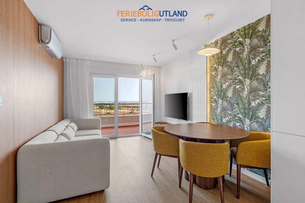 2 quarto Penthouse para venda em Punta Prima com piscina garagem - 225 000 € (Ref: 10029750)
