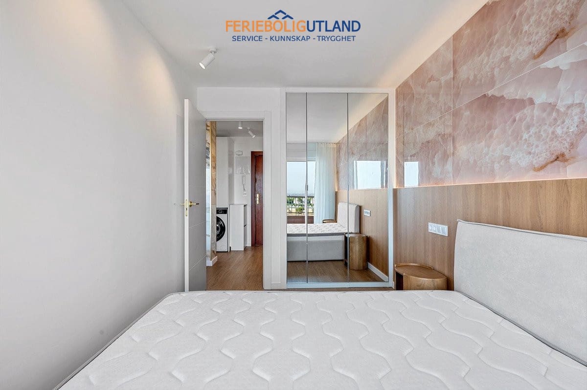 2 quarto Penthouse para venda em Punta Prima com piscina garagem - 225 000 € (Ref: 10029750)