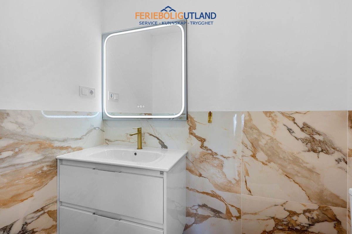 2 quarto Penthouse para venda em Punta Prima com piscina garagem - 225 000 € (Ref: 10029750)