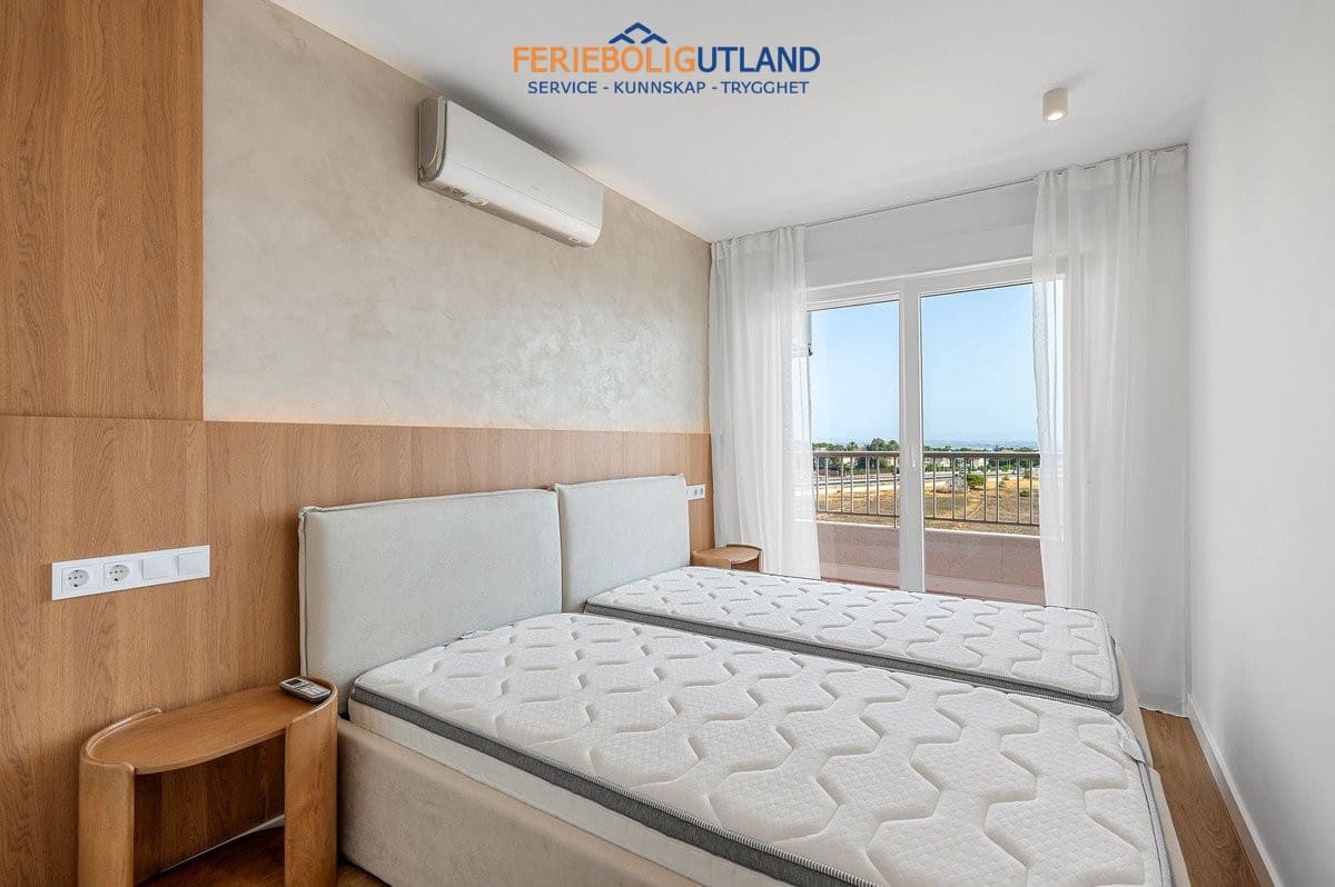 2 quarto Penthouse para venda em Punta Prima com piscina garagem - 225 000 € (Ref: 10029750)