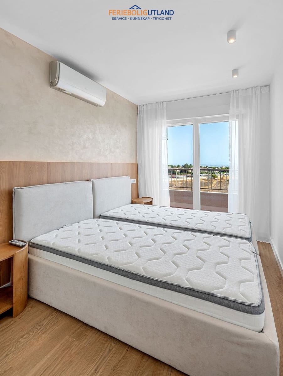 2 quarto Penthouse para venda em Punta Prima com piscina garagem - 225 000 € (Ref: 10029750)