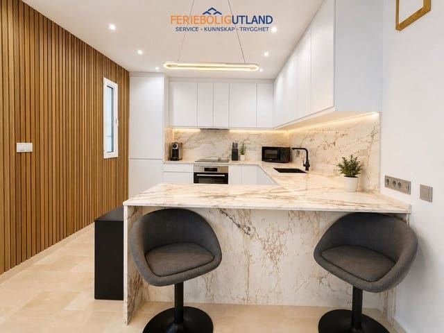 3 soveværelse Villa til salg i Villamartin, Orihuela med swimmingpool garage - € 524.995 (Ref: 10030897)