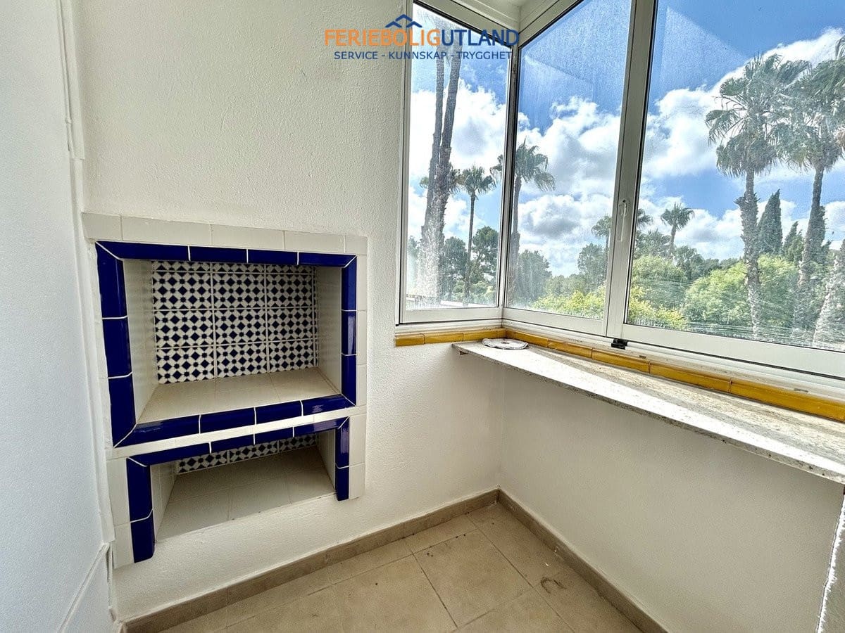 3 soveværelse Villa til salg i Villamartin med swimmingpool garage - € 524.995 (Ref: 10030897)