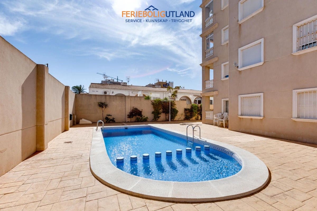 2 chambre Appartement à vendre à Torrevieja avec piscine - 164 969 € (Ref: 10030899)