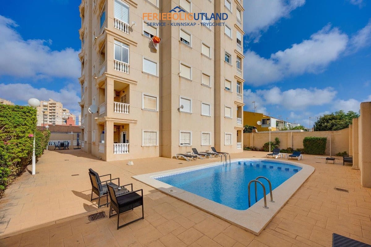 2 chambre Appartement à vendre à Torrevieja avec piscine - 164 969 € (Ref: 10030899)