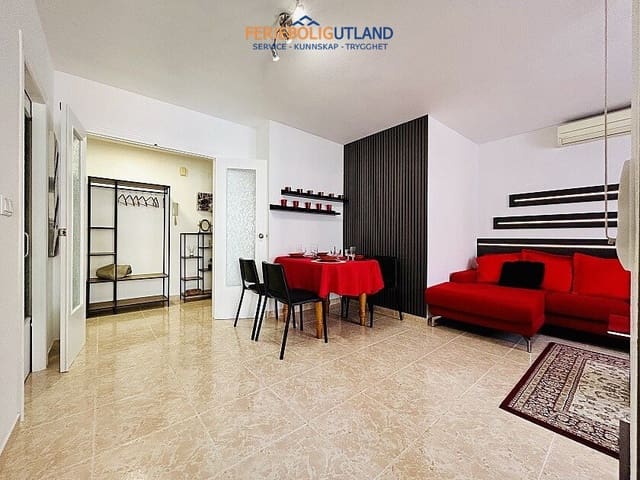 3 soveværelse Lejlighed til salg i Las Piscinas Naturales, Torrevieja med swimmingpool - € 196.500 (Ref: 10031009)