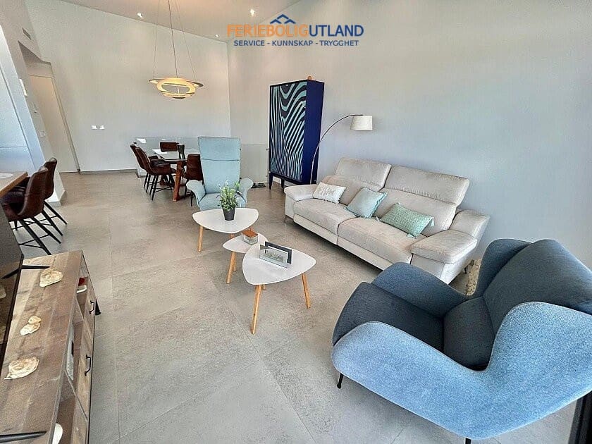 3 chambre Villa/Maison à vendre à Ciudad Quesada avec piscine garage - 625 000 € (Ref: 10031010)