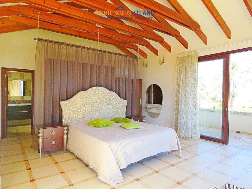 7 sypialnia Willa na sprzedaż w Cabo Roig z garażem - 1 999 900 € (Ref: 10031012)