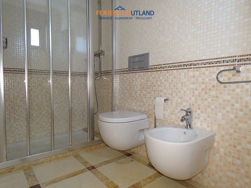 7 sypialnia Willa na sprzedaż w Cabo Roig z garażem - 1 999 900 € (Ref: 10031012)