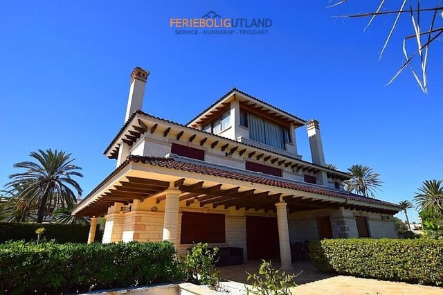 7 sypialnia Willa na sprzedaż w Cabo Roig, Orihuela z garażem - 1 999 900 € (Ref: 10031012)