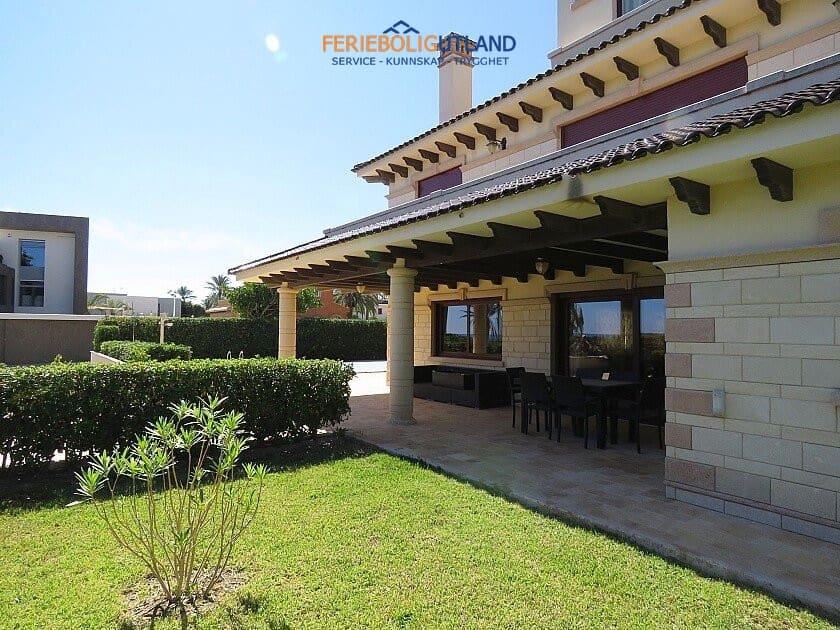 7 sypialnia Willa na sprzedaż w Cabo Roig z garażem - 1 999 900 € (Ref: 10031012)