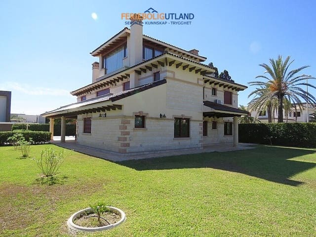 7 sypialnia Willa na sprzedaż w Cabo Roig, Orihuela z garażem - 1 999 900 € (Ref: 10031012)