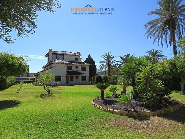 7 sypialnia Willa na sprzedaż w Cabo Roig, Orihuela z garażem - 1 999 900 € (Ref: 10031012)